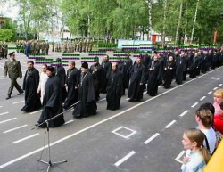 Священников освободили от армии Священников освободили от армии