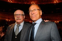 Михалков и Кончаловский бросят вызов «Макдональдсу» Михалков и Кончаловский бросят вызов «Макдональдсу»