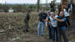 Киев прокомментировал массовые убийства под Донецком Киев прокомментировал массовые убийства под Донецком