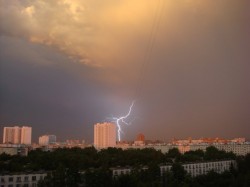 В выходные прогремит гроза В выходные прогремит гроза