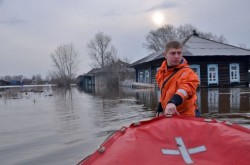 Россия борется с паводком Россия борется с паводком