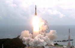Япония запустила первый военный спутник связи Япония запустила первый военный спутник связи