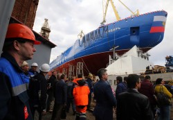 Супермощный атомный ледокол «Сибирь» спущен на воду Супермощный атомный ледокол «Сибирь» спущен на воду