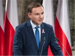 Президент Польши обвинил украинцев в геноциде Президент Польши обвинил украинцев в геноциде