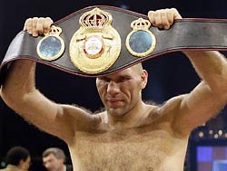 Валуев вернул себе чемпионский пояс Валуев вернул себе чемпионский пояс