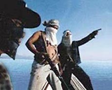 Сомалийские пираты захватили россиян