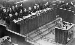 Несостоявшаяся пятилетка Несостоявшаяся пятилетка