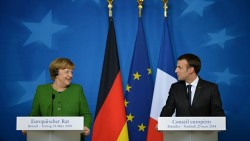 Германия и Франция предложили создать Совет Безопасности ЕС Германия и Франция предложили создать Совет Безопасности ЕС