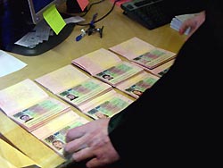 Футбольным фанатам упростят оформление виз Футбольным фанатам упростят оформление виз