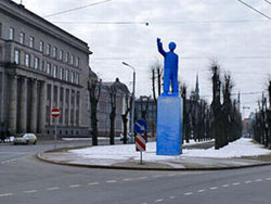 Латыши надуют Ленина Латыши надуют Ленина