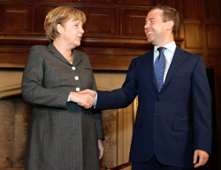 Медведев встретится с Меркель