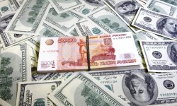 Рубль за доллар не в ответе