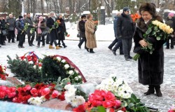 В Москве почтили память Бориса Ельцина В Москве почтили память Бориса Ельцина