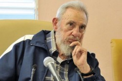 Фидель Кастро по-прежнему не доверяет США Фидель Кастро по-прежнему не доверяет США