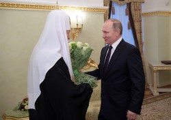 Путин поздравил Патриарха Кирилла с годовщиной интронизации Путин поздравил Патриарха Кирилла с годовщиной интронизации