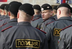 Полицейским могут разрешить стрелять в женщин Полицейским могут разрешить стрелять в женщин