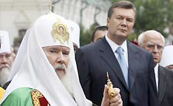 Ющенко мешает Алексию II объединять православных Ющенко мешает Алексию II объединять православных