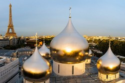Кого слепят золотые купола? Кого слепят золотые купола?