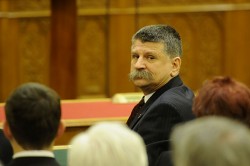 Венгрия может отделиться от ЕС Венгрия может отделиться от ЕС
