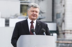 Порошенко заявил об «окончательном разводе» с Россией Порошенко заявил об «окончательном разводе» с Россией