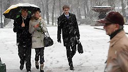 Москвичей по-прежнему ожидают осадки Москвичей по-прежнему ожидают осадки