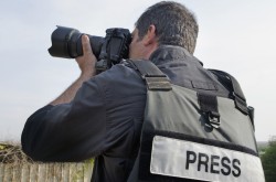 Военным США разрешили брать журналистов в плен Военным США разрешили брать журналистов в плен