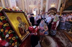 Мощи святителя Спиридона Тримифунтского прибыли в Россию Мощи святителя Спиридона Тримифунтского прибыли в Россию