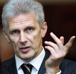 Фурсенко опять вздыбил страну Фурсенко опять вздыбил страну