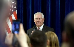 Тиллерсон опроверг заявления о создании США сил на границе Сирии Тиллерсон опроверг заявления о создании США сил на границе Сирии