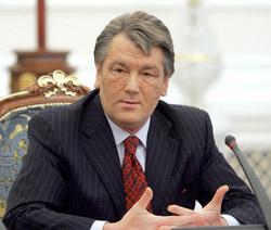 Ющенко предложил перестроить власть Ющенко предложил перестроить власть