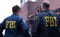 В США трех россиян обвинили в шпионаже В США трех россиян обвинили в шпионаже