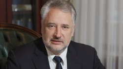 Донецкий губернатор запретил сотрудникам говорить по-русски Донецкий губернатор запретил сотрудникам говорить по-русски