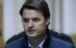 Генерал Колесников выбросился из окна Генерал Колесников выбросился из окна