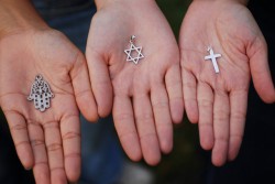 Нетрадиционные религии пропишут в законе Нетрадиционные религии пропишут в законе