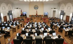 В Киргизии распалась правящая коалиция В Киргизии распалась правящая коалиция