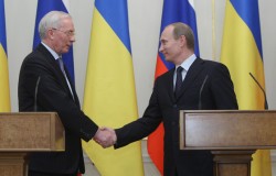 Путин и Азаров встретились в Сочи Путин и Азаров встретились в Сочи