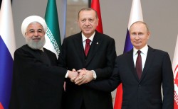 Президенты России, Турции и Ирана подписали заявление по Сирии Президенты России, Турции и Ирана подписали заявление по Сирии