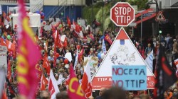 Брюссель протестует против создания зон свободной торговли с США Брюссель протестует против создания зон свободной торговли с США