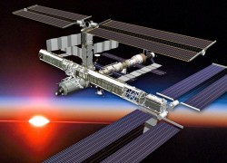 У МКС пробит радиатор У МКС пробит радиатор