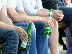 Родителей обяжут платить за пьянство детей