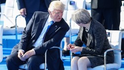 Трамп и Мэй: слова Путина про оружие безответственны Трамп и Мэй: слова Путина про оружие безответственны