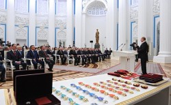 Награды - достойным Награды - достойным