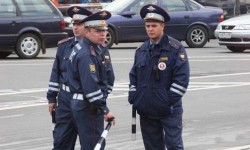 Чайка уличил ГИБДД в коррупции Чайка уличил ГИБДД в коррупции