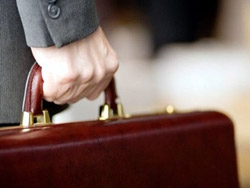 Государство сэкономит на чиновниках Государство сэкономит на чиновниках