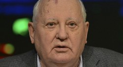 Горбачёв не исключает «горячую войну» с США Горбачёв не исключает «горячую войну» с США