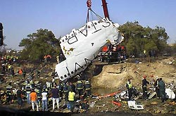 Причиной крушения самолета в Испании мог быть теракт