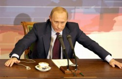 Путин даст пресс-конференцию Путин даст пресс-конференцию