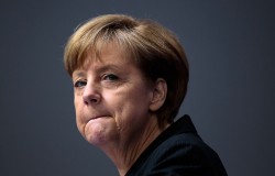 Меркель передала британской разведке данные о России