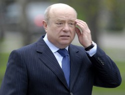 Фрадков заявил об атаке на рубль Фрадков заявил об атаке на рубль