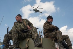 На окраине Луганска ведется бой